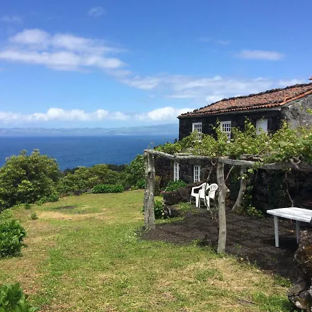 Casa Do Castanheiro * Santo Antonio (Pico Island)